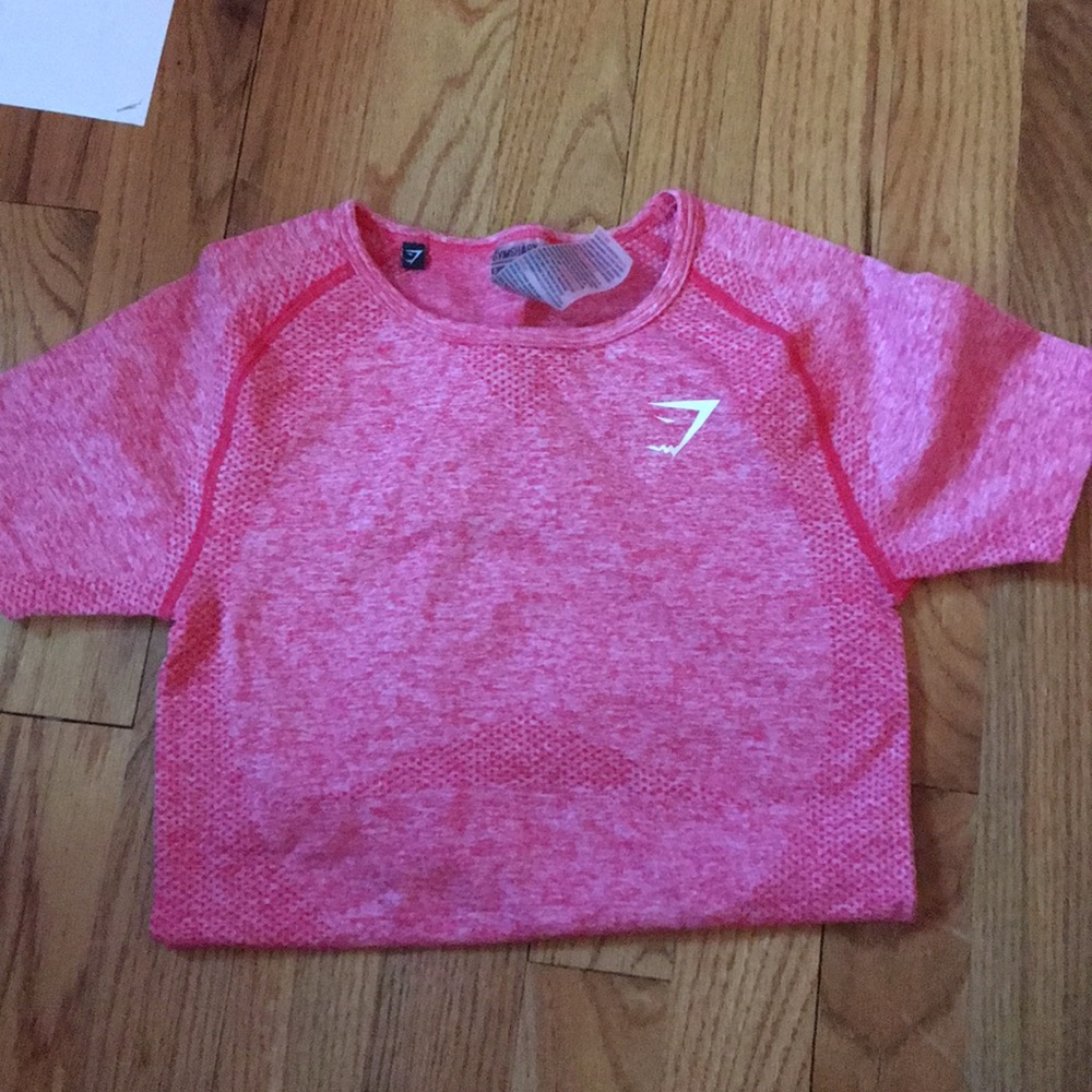 Gymshark Workout Top Fits like an XS